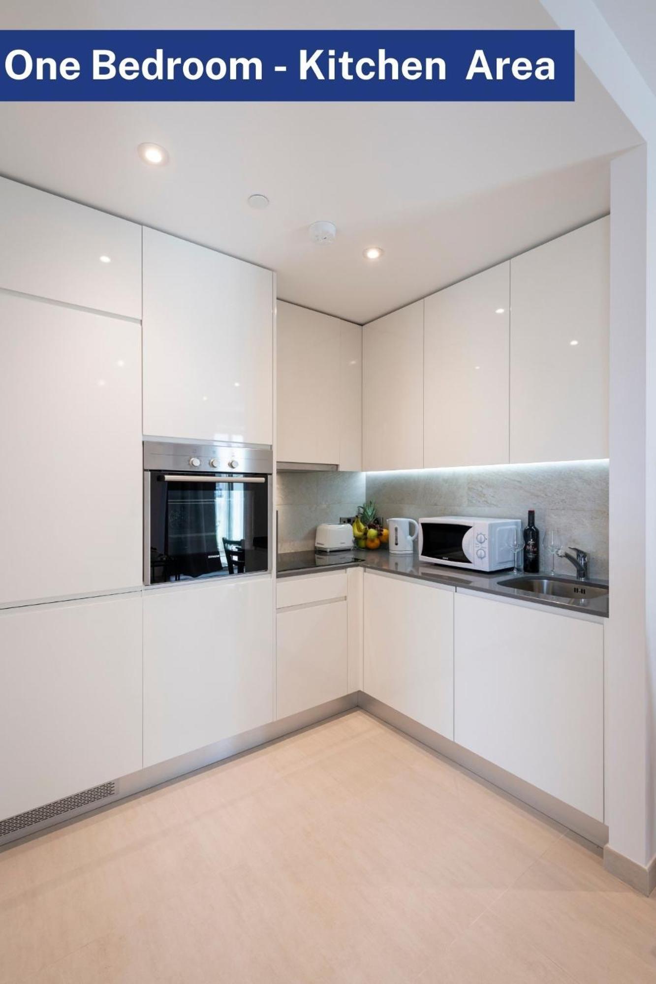 Bentley Holiday Apartments - West One Gibraltar Exterior photo